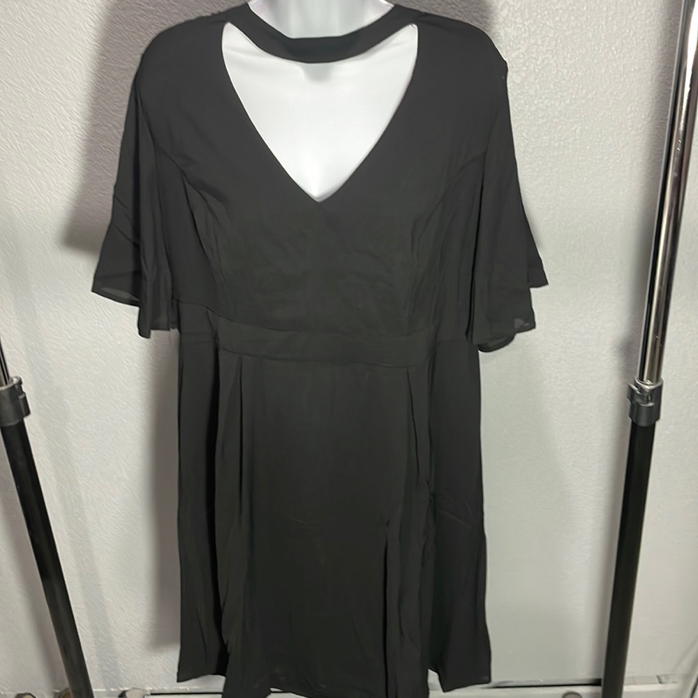 NWT yoins black dress